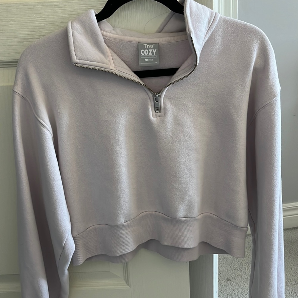 Tna quarter zip